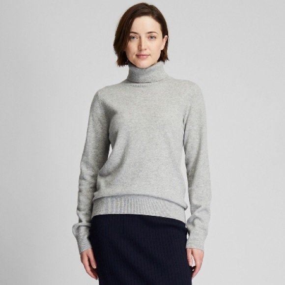 uniqlo cashmere turtleneck sweater